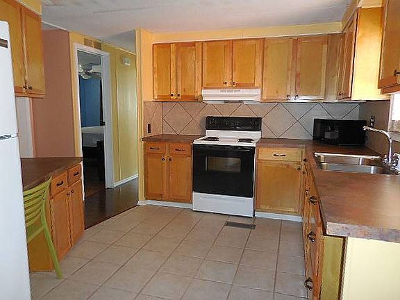 2nd image of 115 N Timber Trl