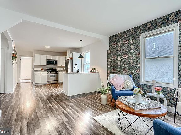 5th image of 1849 Portship Rd