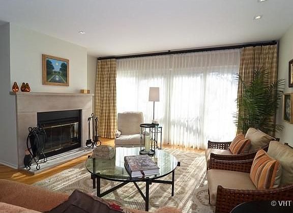 4th image of 641 W Willow St APT 127