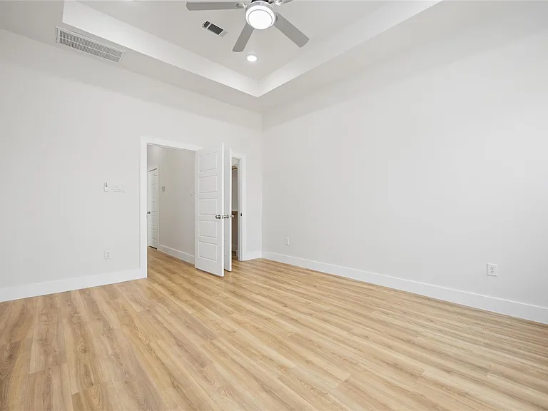 7614 Avenue L — Photo 22