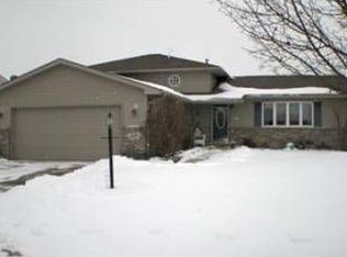 7631 Murrelet St, Hobart, IN 46342
