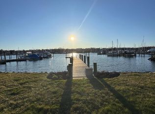 6146 Drum Point Rd, Deale, MD 20751