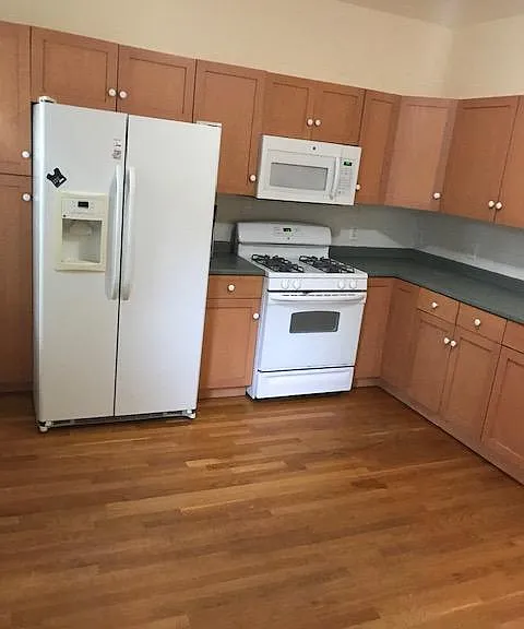 14 Schiller St #2B — Photo 10