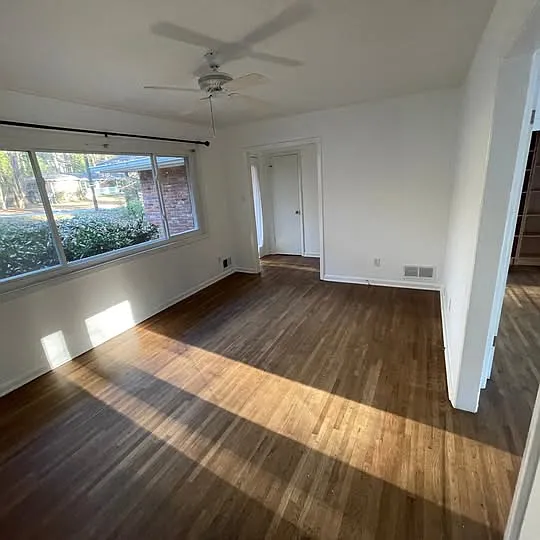 2 bed, 1.5 bath, 1700 sqft, $2,550 — Photo 4