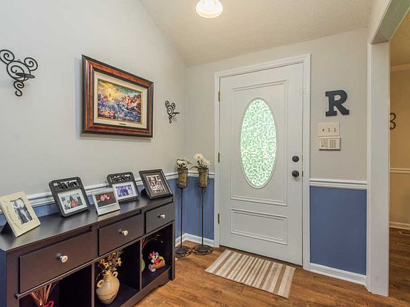 3rd image of 9908 San Madre Dr