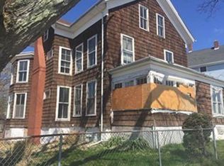 975 Plymouth Ave, Fall River, MA 02721