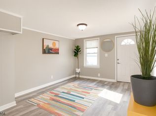 1922 Barnett St, Rahway City, NJ 07065