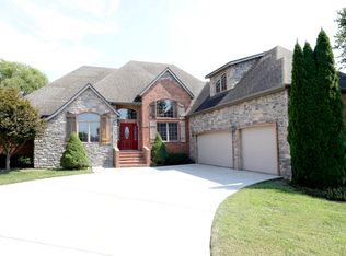 3214 W Shimmerstone Ct, Springfield, MO 65804
