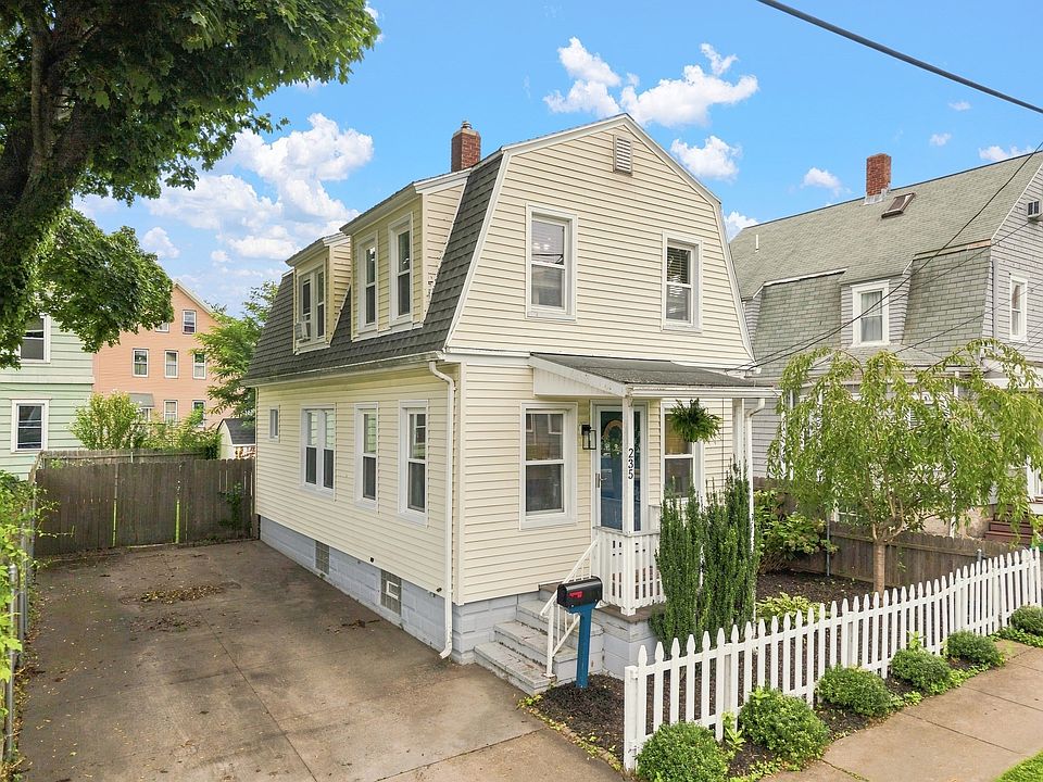 1st image of 235 Tremont St