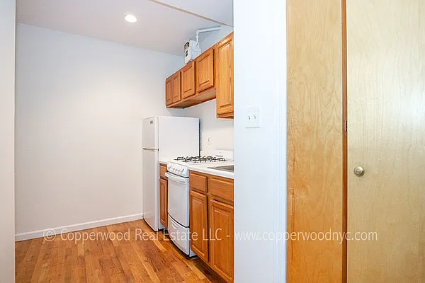 Rented by Copperwood Real Estate | media 21