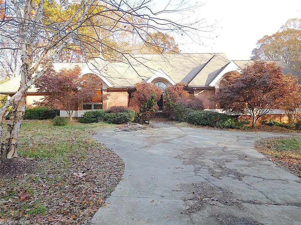 1st image of 7103 Mackintosh Pl