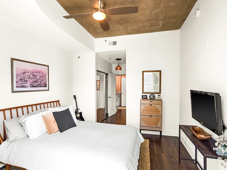 415 Church St #1608 — Photo 19