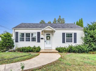 1216 9th St, Green Bay, WI 54304