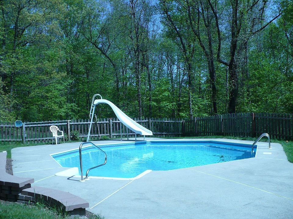 2nd image of 296 Moose Hill Rd