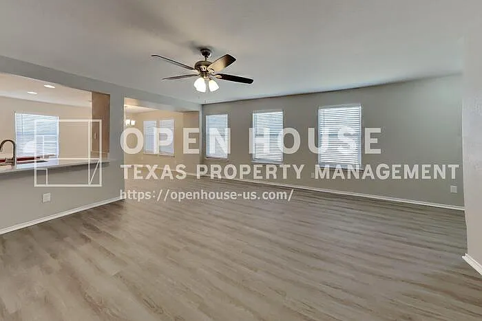 3 bed, 2.0 bath, 1623 sqft, $2,175 — Photo 3