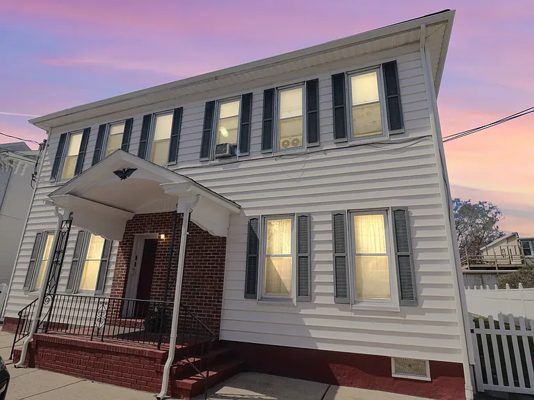 56-58 N Nice St #1L — Photo 1