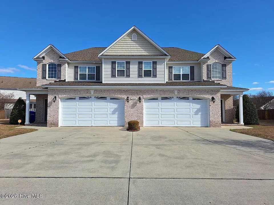 2000 Croyden Cir #A