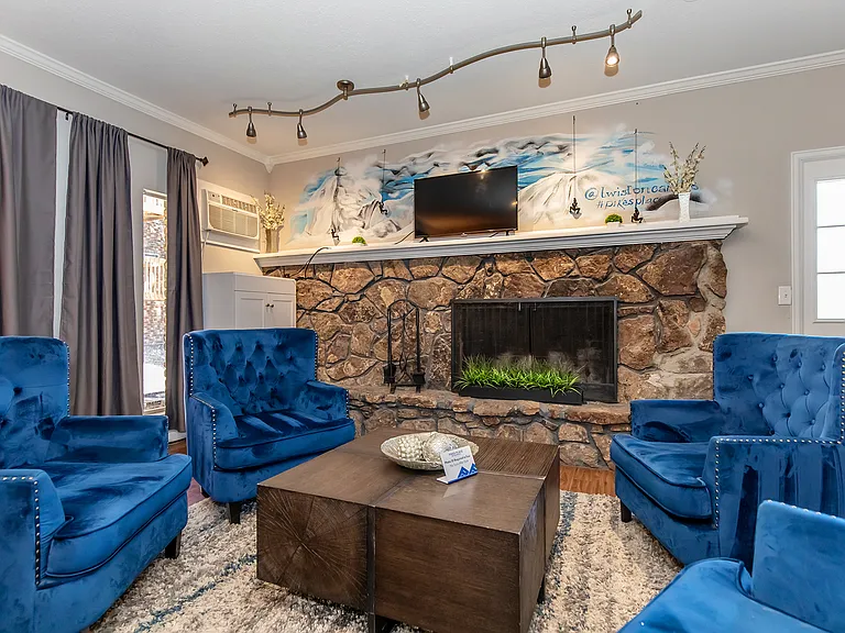 Come Home to Pikes Place on San Miguel — Photo 12