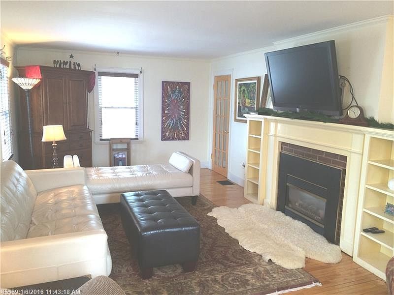 1st image of 108 Lexington Ave