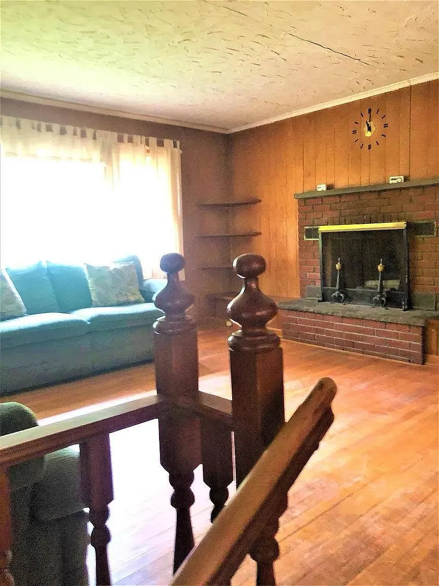 4 bed, 2034 sqft, $3,400 — Photo 3