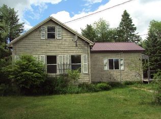 8 Back Rd, Abbot, ME 04406