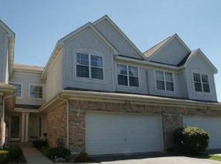 216 Bay Dr, Itasca, IL 60143