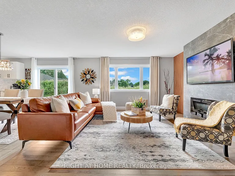 135 Stephenson Way — Photo 5