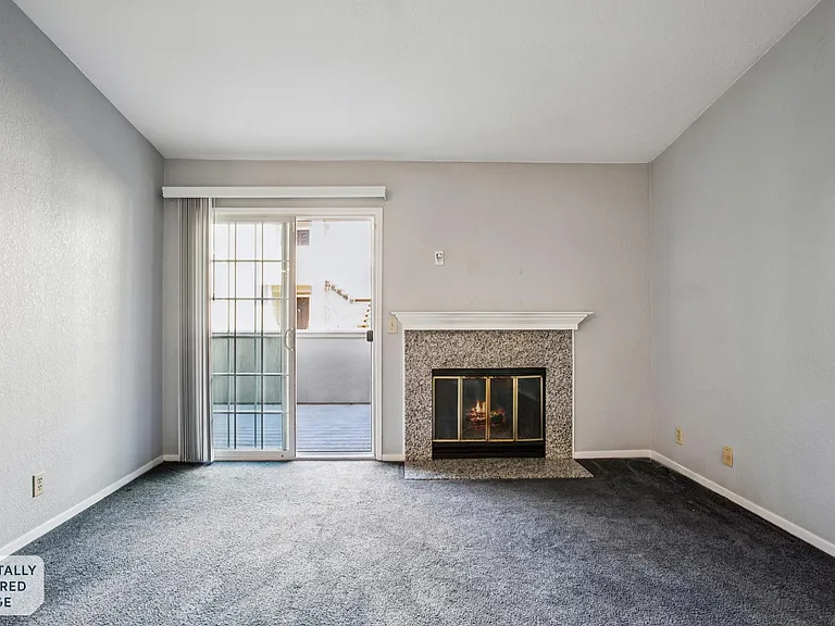 600 Canyon Oaks Dr #F — Photo 14