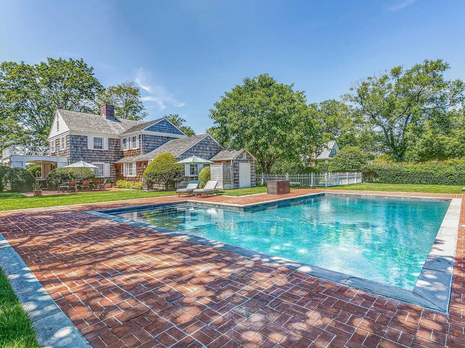 Prestigious Two Week Egypt Lane Rental — Photo 3