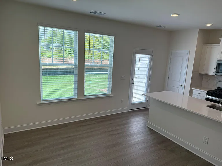 48 Hyacinth Ln — Photo 7