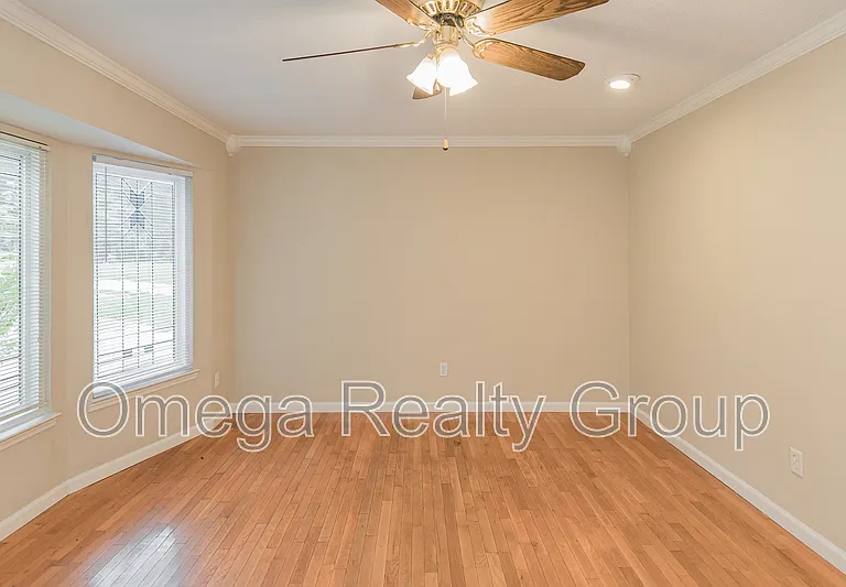 5653 Cheryl Dr — Photo 9