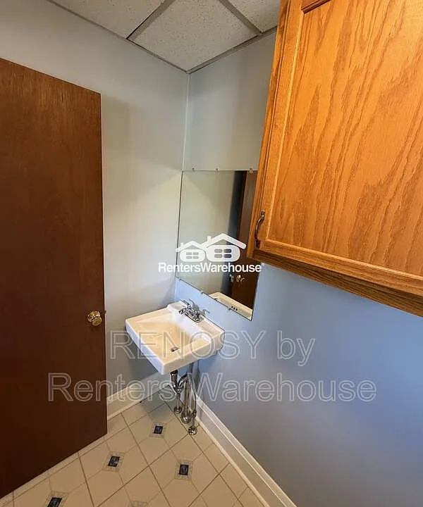 6015 Rossville Blvd