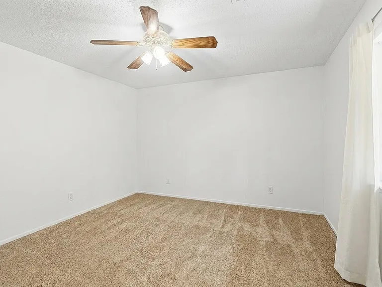 3008 Matador Dr NE — Photo 15