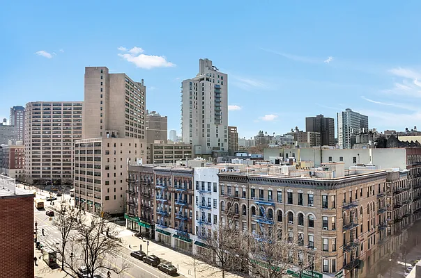 Rented by Compass | media 24