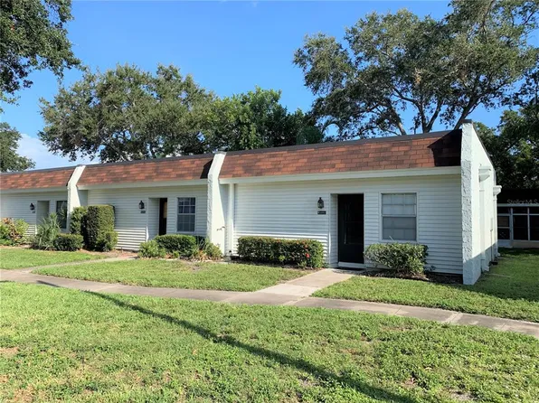 13717 Mission Oaks Blvd, Seminole, FL 33776