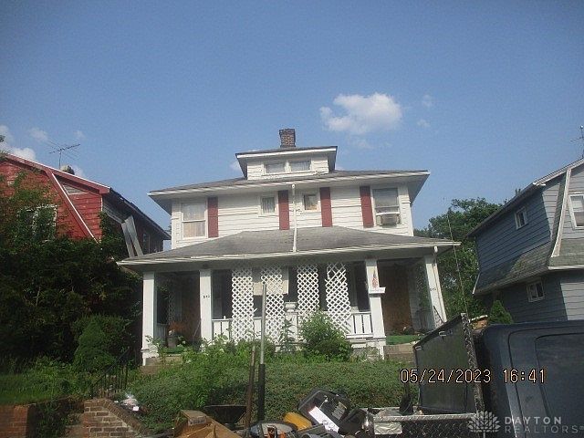 1st image of 840 Catalpa Dr
