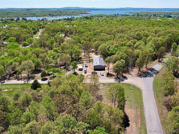 5th image of 23 Duchess Creek Rd