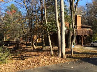 23 Oak Ct, Fletcher, NC 28732