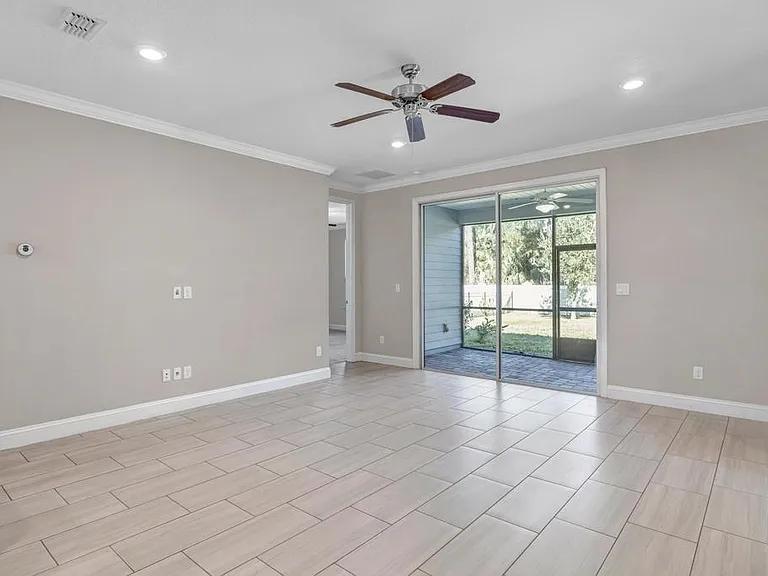 275 Renwick Pkwy — Photo 45