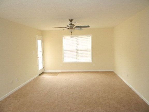 4th image of 78 N Moody Dr