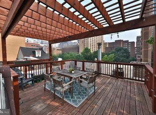 930 Locust St, Philadelphia, PA 19107