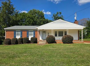 2402 Chatham Dr, Greensboro, NC 27408