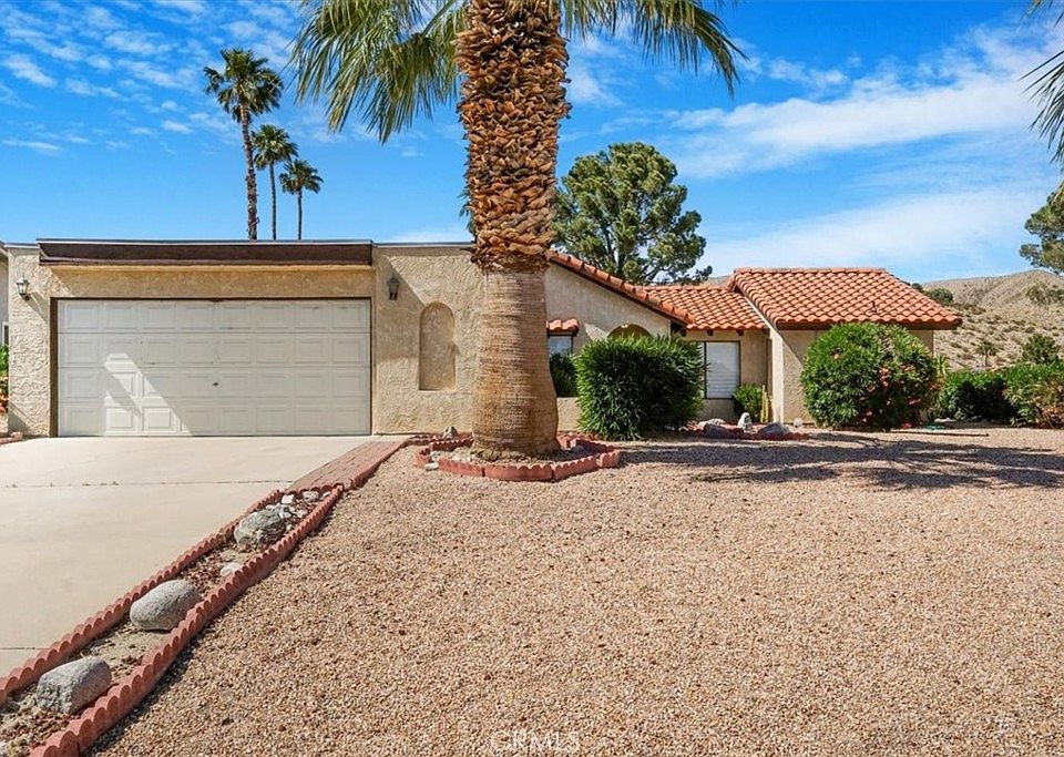 1st image of 64622 Pinehurst Cir