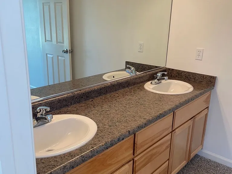56 Hawes Way — Photo 8