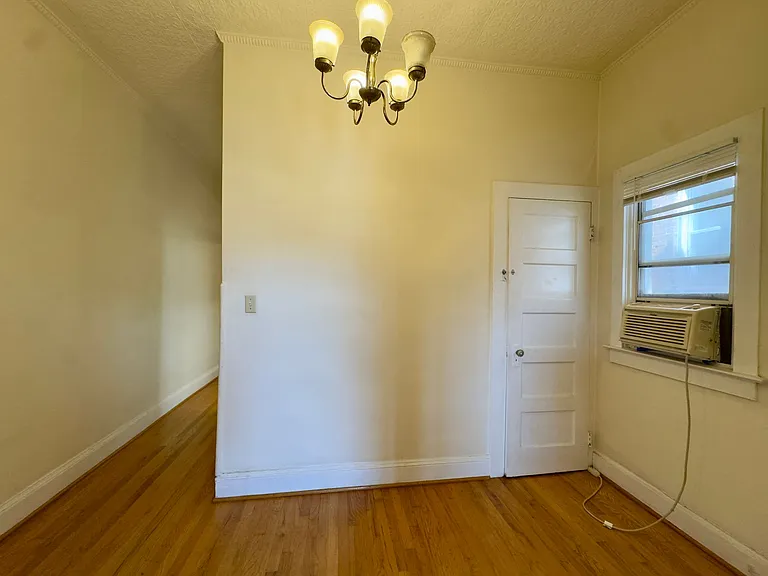 Charming Apartment Units in Charles Village, Baltimore, MD! — Photo 6