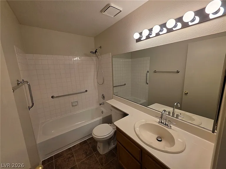2200 Highpointe Dr #201 — Photo 57