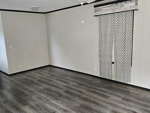 4th image of 993 Michigan Ave E #E10