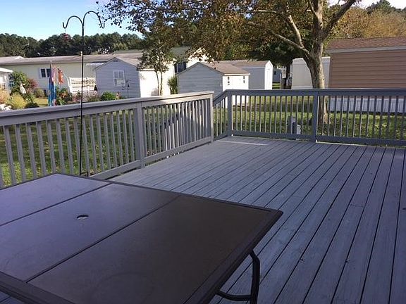 3rd image of 14 Park Ln