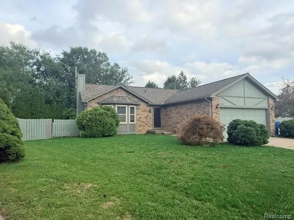 4832 Colony Ct, Warren, MI 48091