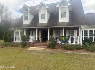 7201 Bentwood Dr, Moss Point, MS 39562